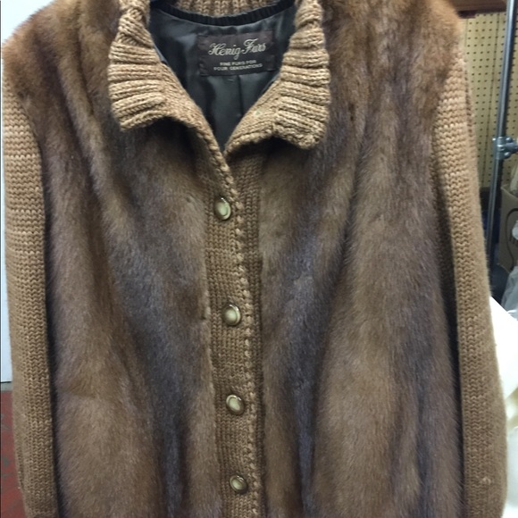 Authentic Henig demi buff fur. Size large - Picture 5 of 8